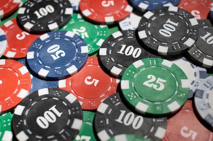 Tampilan dashboard meja dealer langsung opatoto dengan pemain baccarat dan roulette